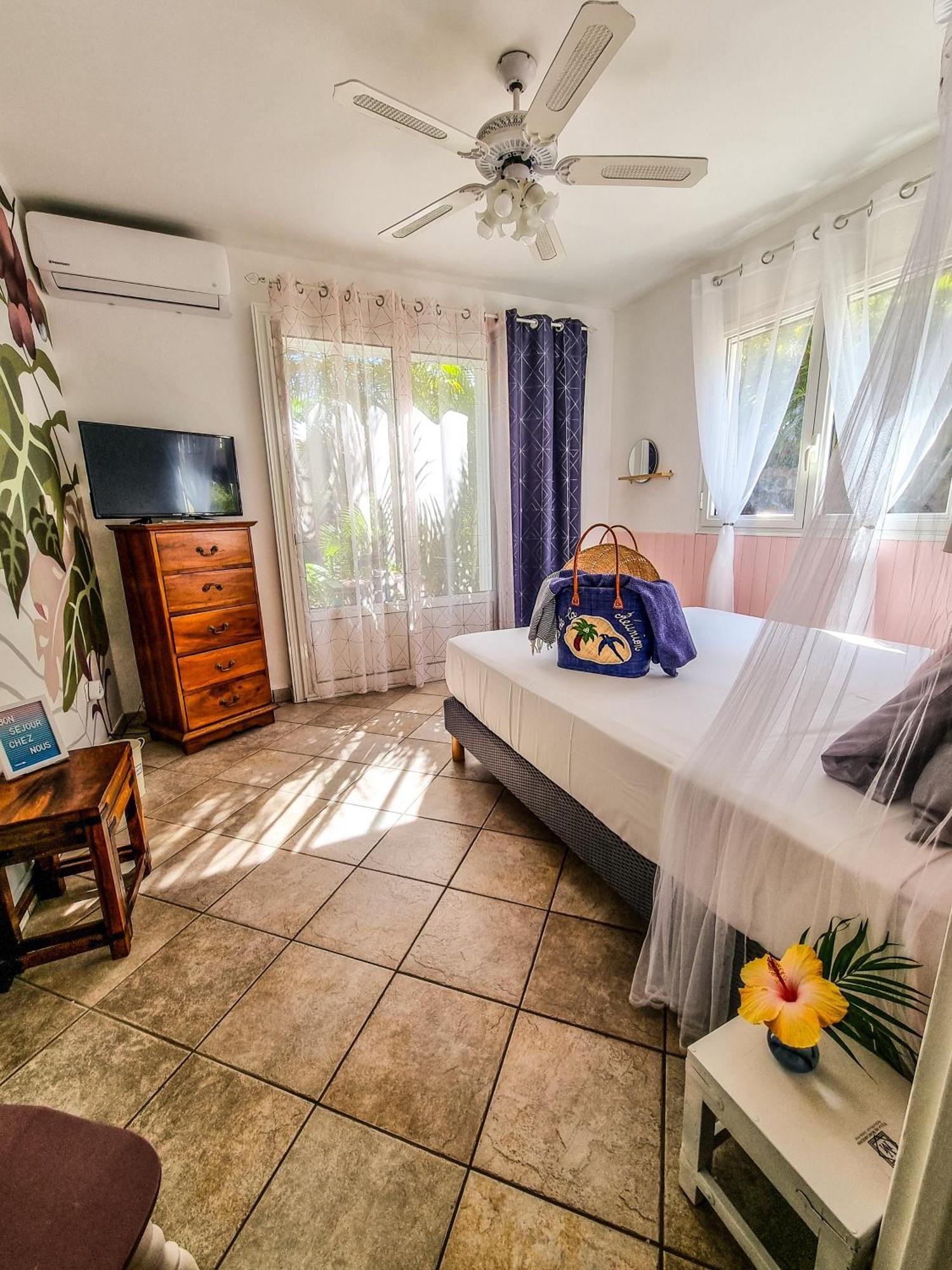Maison D'Hotes Villa Des Mascareignes Petite-Île Bagian luar foto